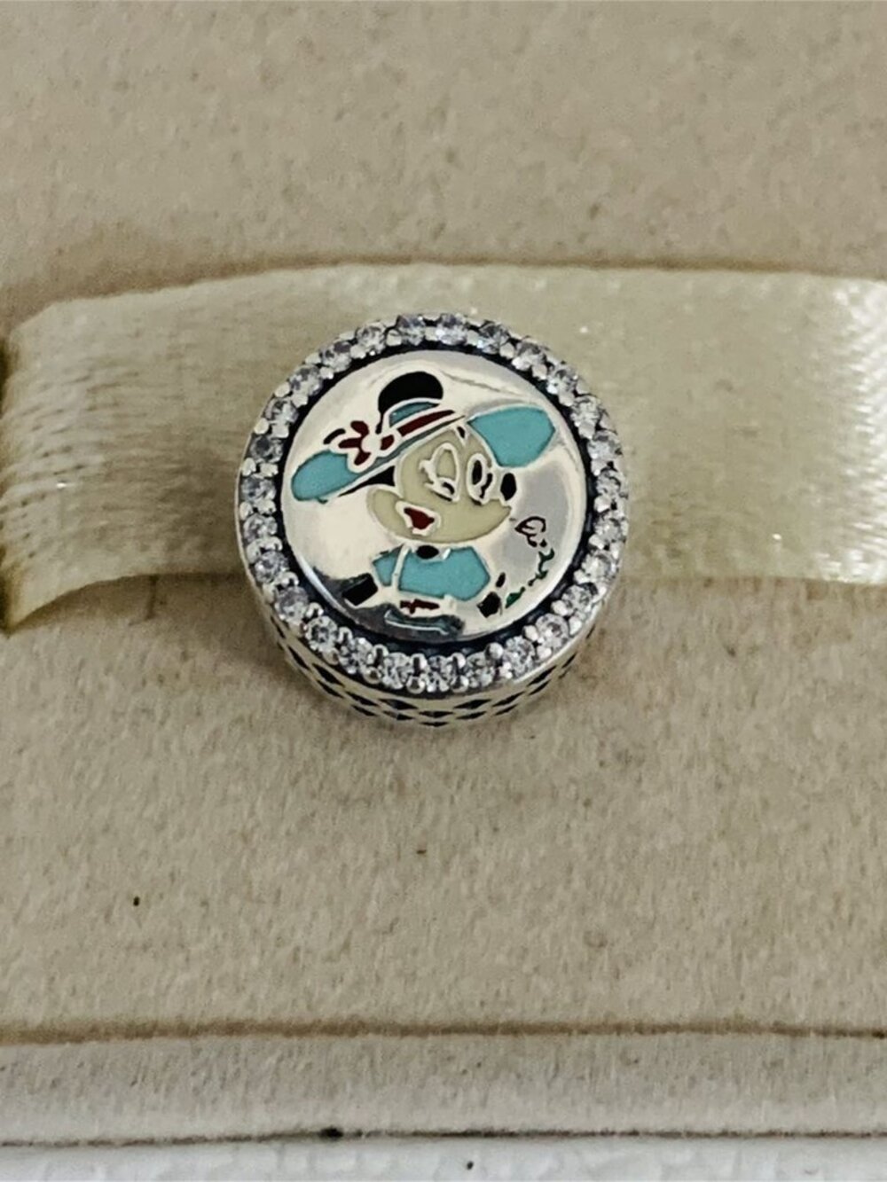 ✨🔥Pandora Disney Riviera Resort Button Charm